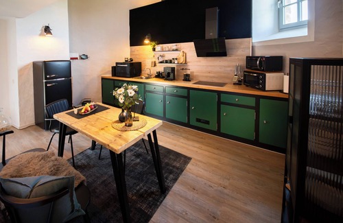 Utscheid Casa | Eiffel Tower Suite / Water Tower