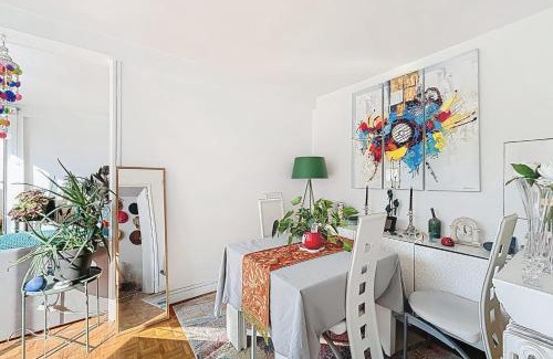 Grenelle Apartamento | Eiffel Tower view from charming T2
