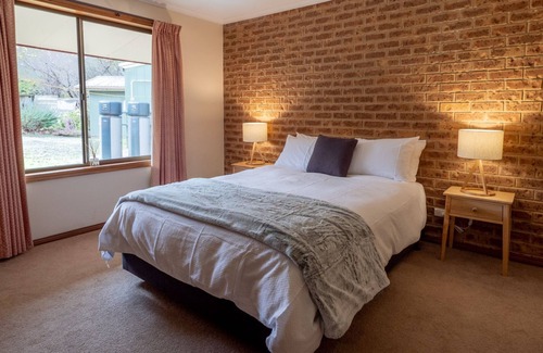 Eildon Hotel | Eildon Motel Main house