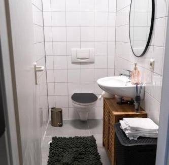 Offenbach am Main Apartamento | EIN Zi APARTMENT ZENTRUM WLAN PARKPLATZ 01