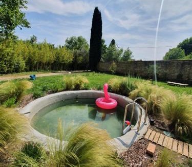 Bouchet Cama Y Desayuno | Eine Magnanerie in der Provence