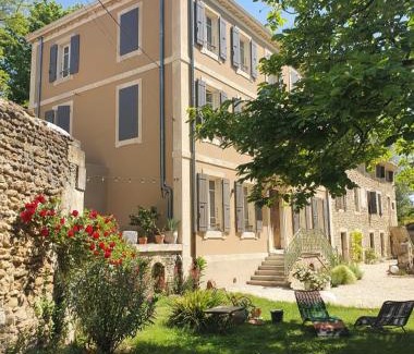 Bouchet Cama Y Desayuno | Eine Magnanerie in der Provence