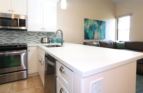 Wailea Apartamento | Ekahi 8F, Oceanview Studio, muy cerca de la playa y la piscina principal. 2nd FL