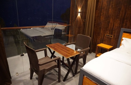 Tehri Complejo | Ekaiva Resort, New Tehri : A Boutique Lake View Hotel