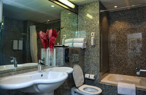 Ofin Hotel | Eko Hotel Suites