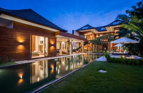 Petitenget Villa | Eko Villa Seminyak - Tropical Villa, Walk to Beach