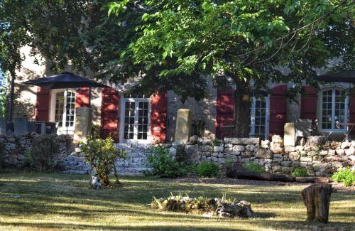 Sainte-Sabine-Born Casa | Elégance Périgourdine and SPA