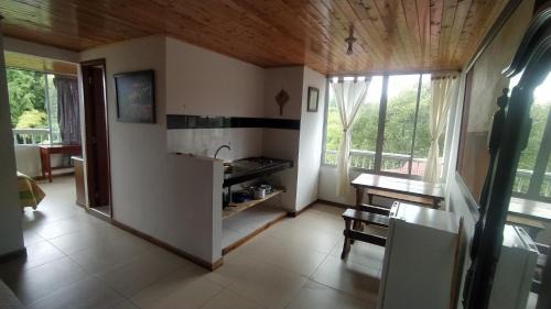 Calarca Apartamento | El Amor Nos Une, 1habitacion, acogedor, vista a zonas verdes