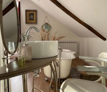 Pontedeume Cama Y Desayuno | El Balcón del Eume, Cantina Río Covés