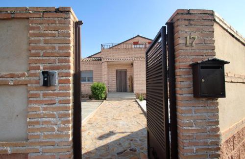 Cobisa Casa | El Balcon a Toledo a 5 minutos del puy du fou