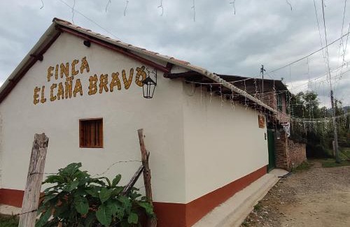Duitama Casa | El Caña Bravo Posada, Alojamiento de Descanso