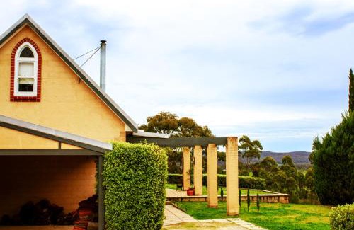 Elevated Plains Casa | El Camino country cottage with terrace and stunning views
