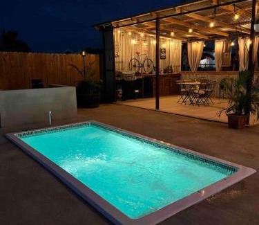 Maleza Alta Otro | El Camper RV with pool.