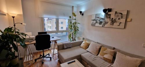 Gijon-Este Apartamento | El Capricho de Miguel - 2 Hab con Wifi - VUT-4763-AS