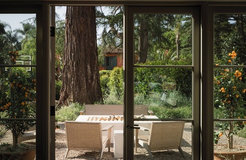 Hedgerow Casa | El Cedro - Luxurious Family Estate with Pool in Charming Montecito