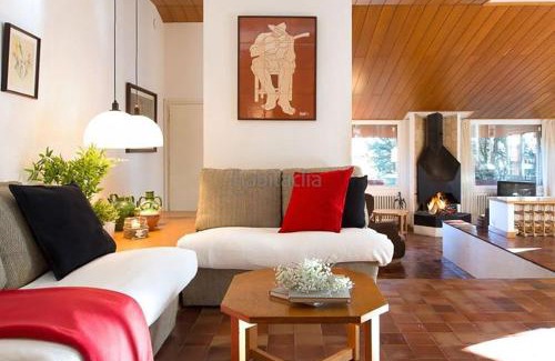 Seva Chalet De Esquí | El Chalet del Montseny
