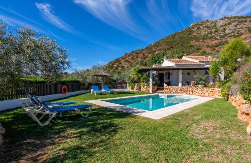 Alora Casa | El Chorro Villas Casa Buganvilla