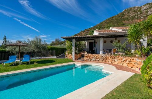 Alora Casa | El Chorro Villas Casa Buganvilla