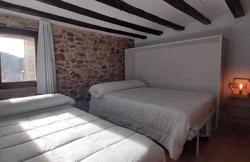Chovar Hotel | CASA RURAL TEMÁTICA "EL COLMENAR", ESPECIAL PARA EVENTOS Y REUNIONES ESPECIALES.
