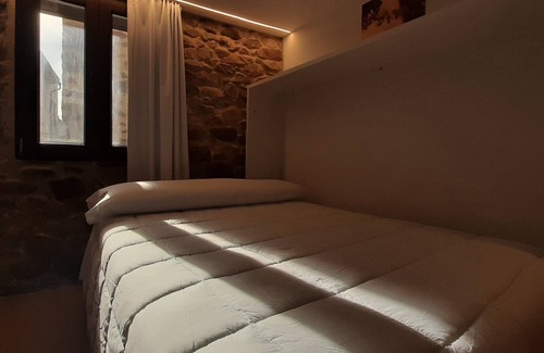 Chovar Hotel | CASA RURAL TEMÁTICA "EL COLMENAR", ESPECIAL PARA EVENTOS Y REUNIONES ESPECIALES.