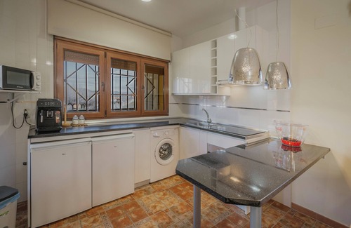 Villanueva de Avila Casa | El Encanto del Alberche 'Casa 1' con vistas a la montaña, piscina compartida y Wi-Fi