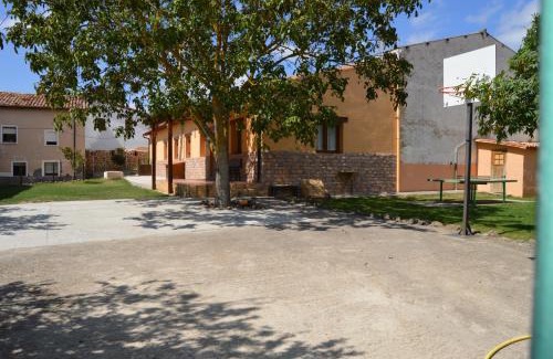 Quintanaelez Casa | El Establo,Casa rural