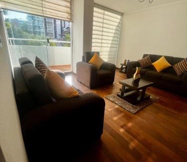 Cochabamba Apartamento | El Hogar - Sucursal América - Edificio Ferrara 1228 con Garaje cubierta