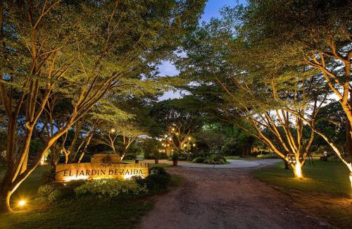 Laiya Hotel | El Jardin de Zaida