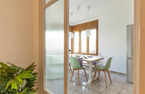 Eixample Apartamento | El Lleó - Apartamento vacacional en Girona | Bravissimo