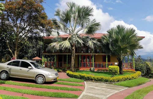 Salento Casa | El Lucerito Habitaciones en Casa campestre