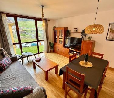 Arenas de Cabrales Apartamento | El Mirador de Charás - Vistas - 6 pax - 2 baños - Wifi - VUT-6773-AS
