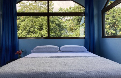 Ciudad Cortes Hotel | El Paraiso Azul