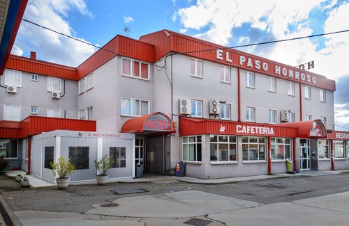 Hospital de Orbigo Casa | El Paso Honroso