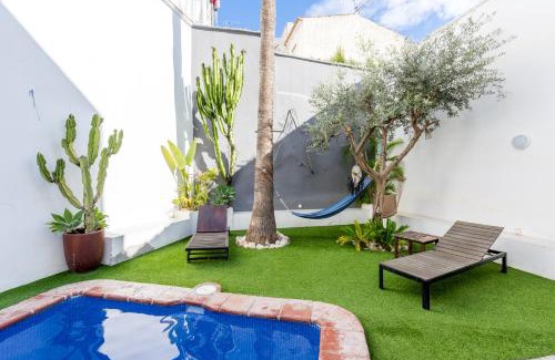 Rio Velez Casa | El Patio Andaluz