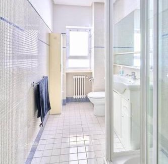 Oeste Apartamento | El patio del Barrio del oeste