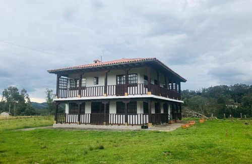 Arcabuco Casa | El Pentagono Verde