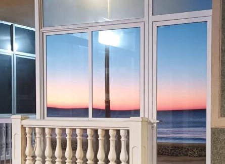 El Perello Apartamento | El Perello terraza mar