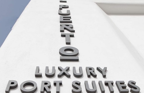 Naxos Apartamento | El Puerto Luxuri Suites 1