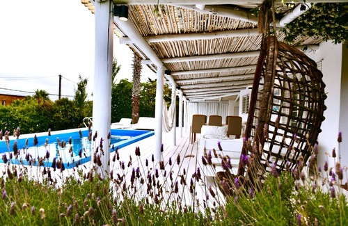 El Chorro Casa | El Rancho: Casa de vacaciones definitiva