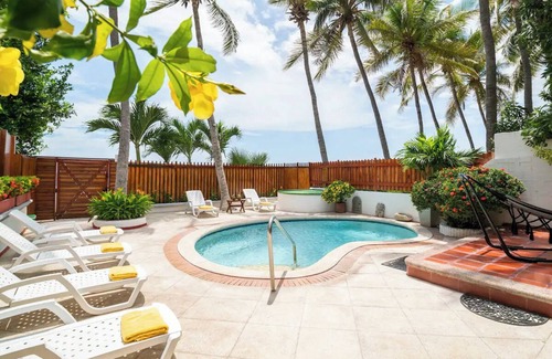 Papare Casa | EL REFUGIO Beach House, Belo Horizonte, in Caribbean Sea