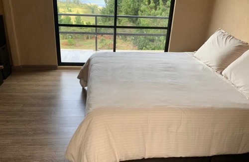 Choconta Cabina | El Refugio del Cobijo, Ideal cabin overlooking the reservoir and the mountains