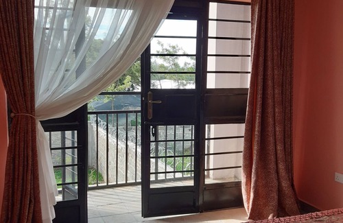 Naivasha Cama Y Desayuno | El Sueno Homestay