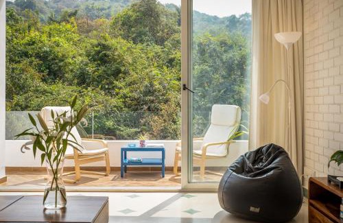 Mapusa Apartamento | El Tesoro 2BHK Elegant Apartments in Siolim with Pool- 10 mins Drive to Assagao