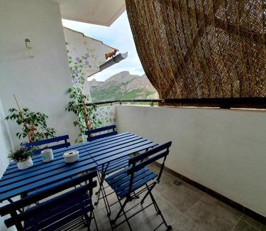 El Castell de Guadalest Apartamento | EL ÚNICO apartment with jacuzzi and art