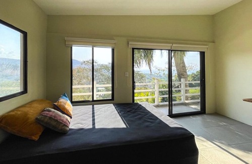 Chiltiupan Casa | El Zonte mountain home with stunning ocean views 5 minutes walk to beach
