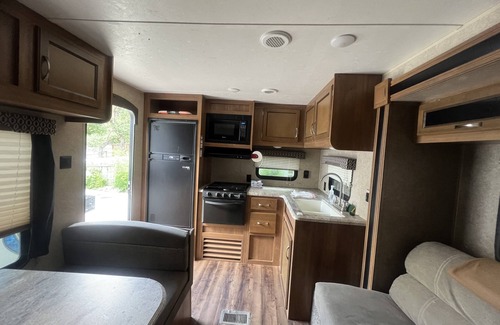 Canyon Lake Cabina | EL948