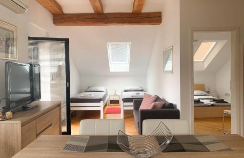 Praprotna Polica Apartamento | Ela's Apartment