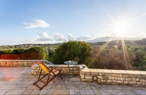 Messini Casa | Elaion Hideaway - Uncover Petalidi's Secrets