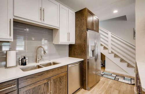 Georgetown Casa | Elbert's Escape / Sleeps 8 / Lakefront Views, New Floors