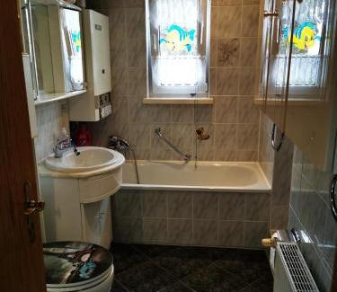 Niegripp Casa | "Elbparadies" Ferienhaus am Niegripper See mit Pool